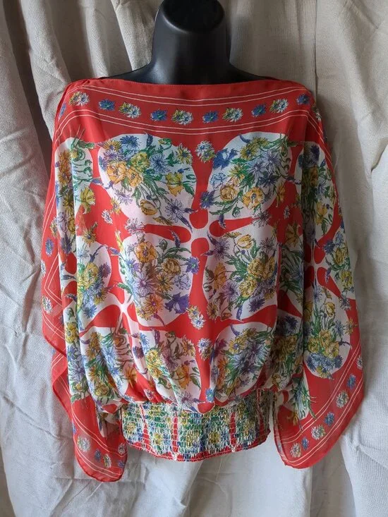 M Flowered Blouse / Top with Split Sleeves - Picture 1 of 14